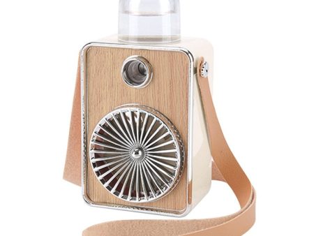 Portable Summer Cooling Fan with Light Mute Spraying Fan Personal Humidifier Fans Hot on Sale